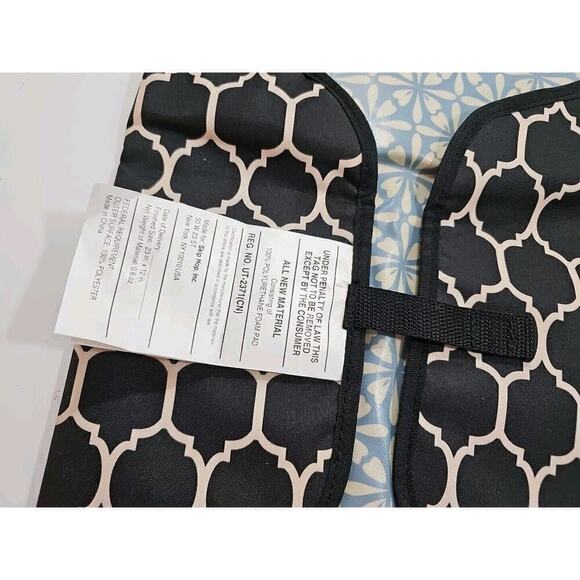 Skip Hop Diaper Changing Mat Clutch Travel Portable Black Beige NWOT - Picture 7 of 10